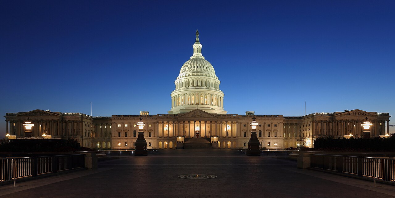 File:Capitol at Dusk 2.jpg — illustrative image