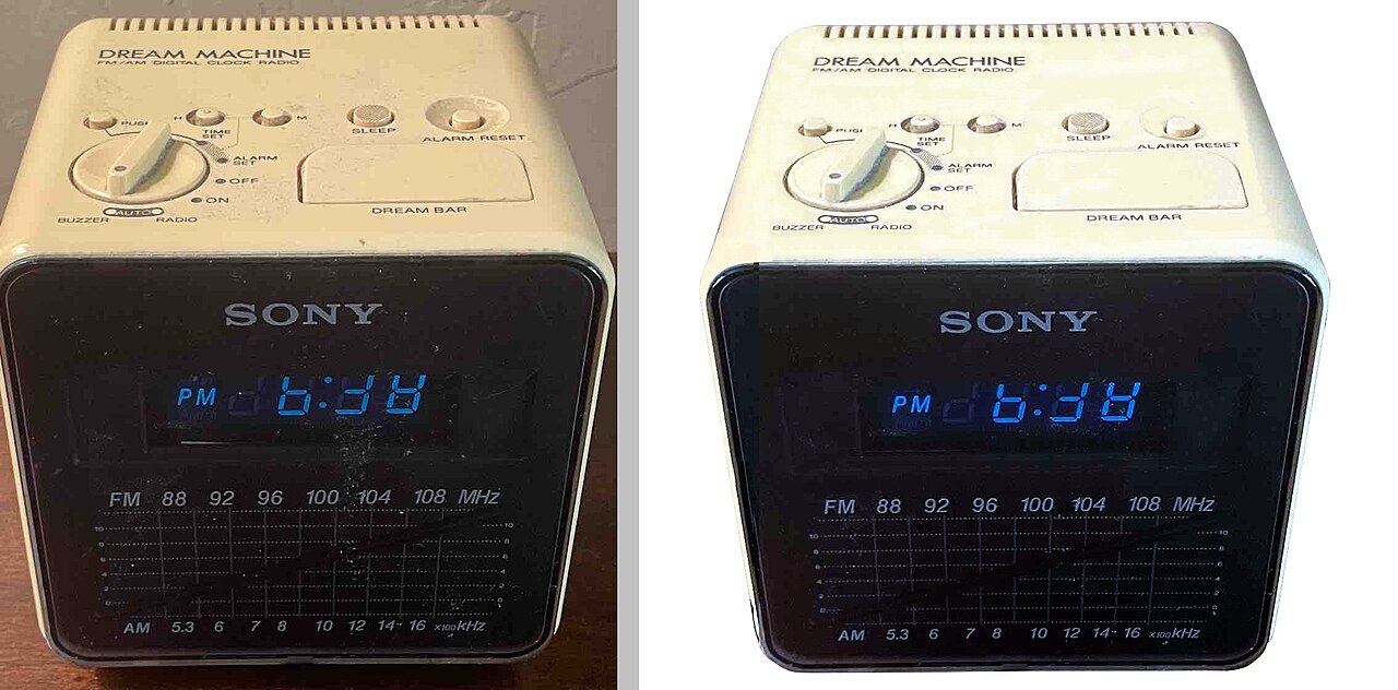 File:Before-and-after image of photo retouche on Sony Dream Machine IFC-C10W (alarm clock and radio, 1980s).jpg — illustrative image