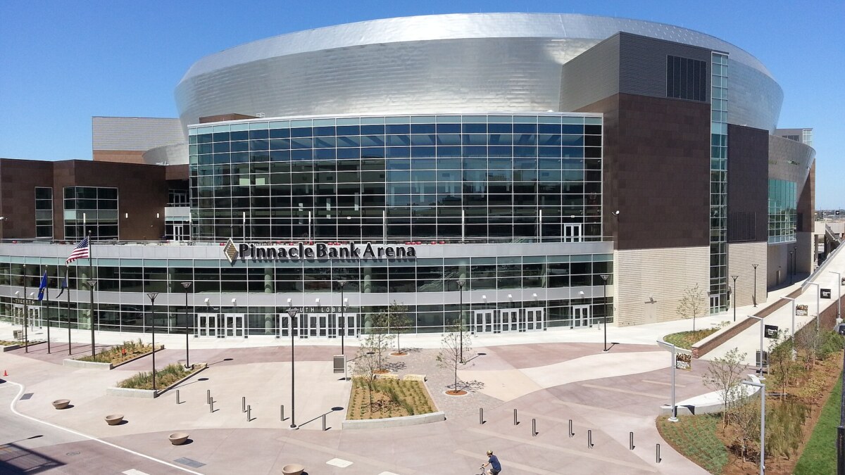 Saint Louis Tops Nebraska 79-74 in Men's Basketball Exhibition