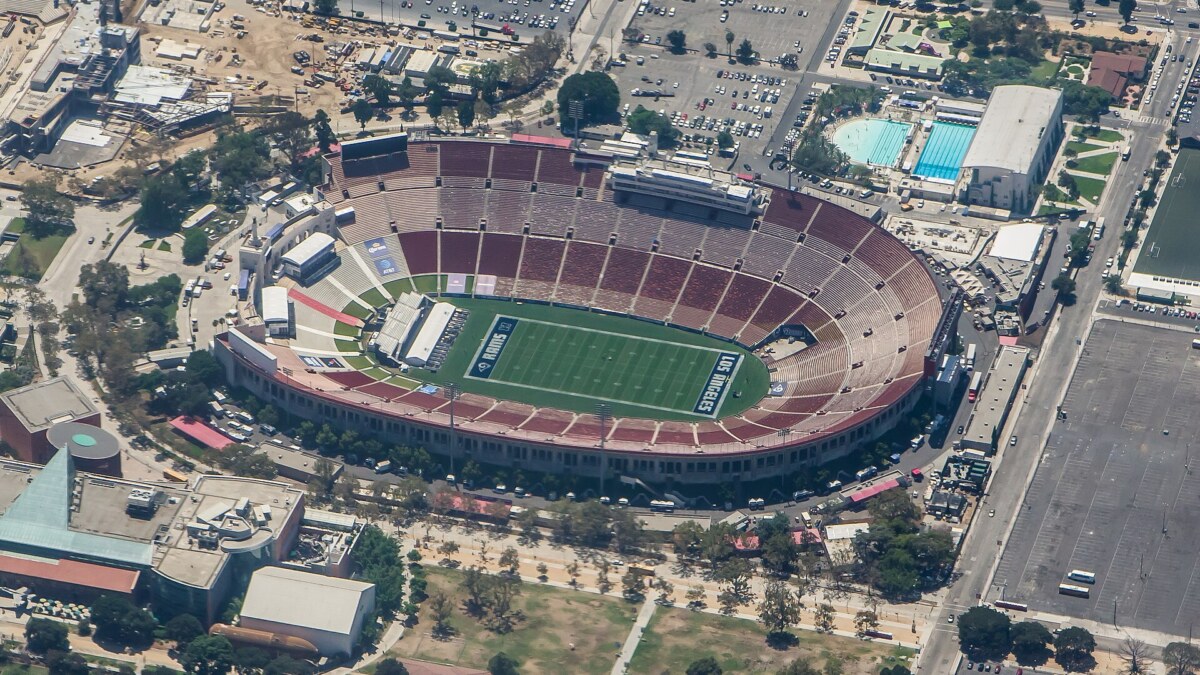 Mexico Faces Chile in Los Angeles Friendly Match